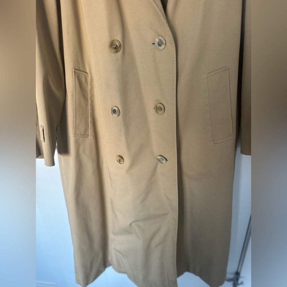 Vintage Aquascutum London Trench Coat | Classic Beige | Checked Lining - Picture 7 of 17